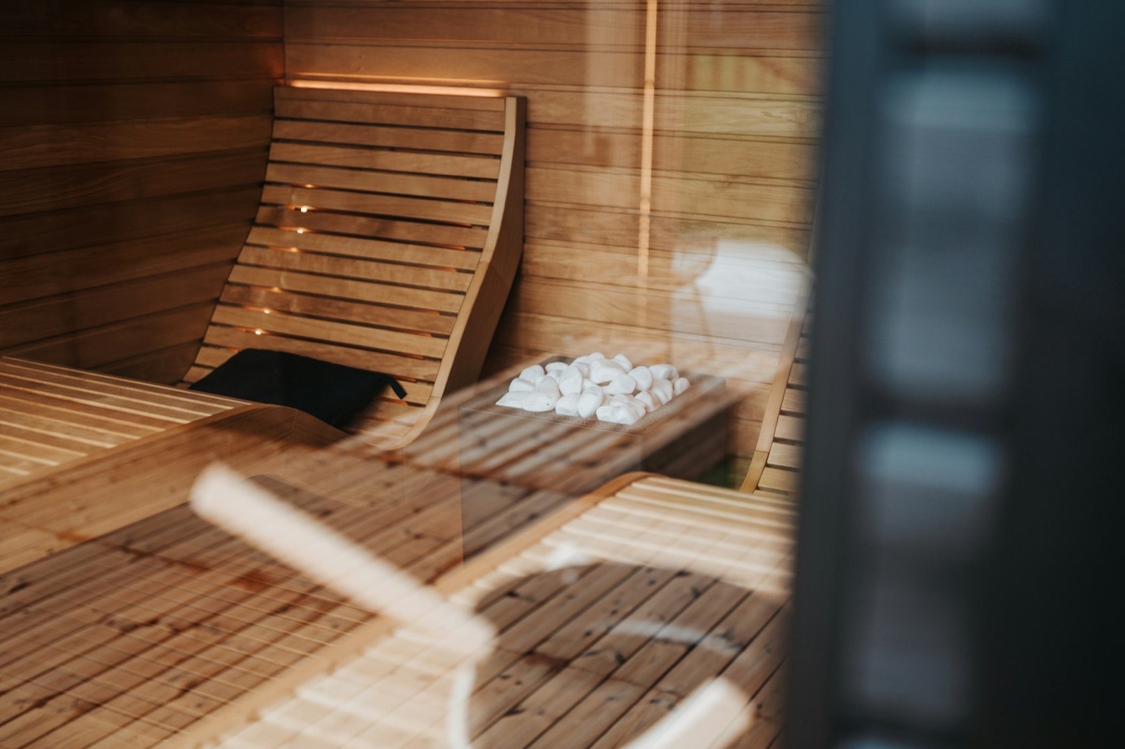 Contrast therapy in Marbella — sauna at Pulse Sauna Ice Club